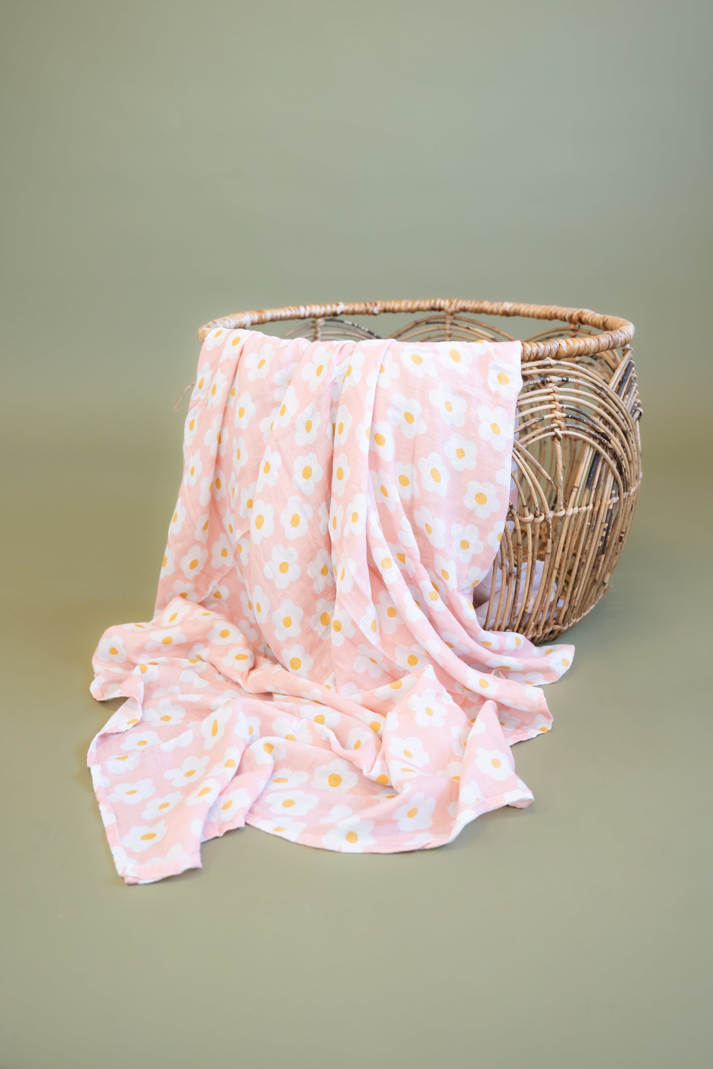 Daisy Muslin Bamboo Blanket