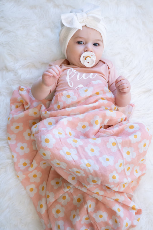 Daisy Muslin Bamboo Blanket